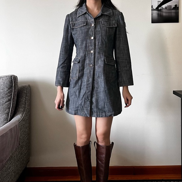 Vintage dark denim jacket with a 90s vibe - Picture 1 of 7